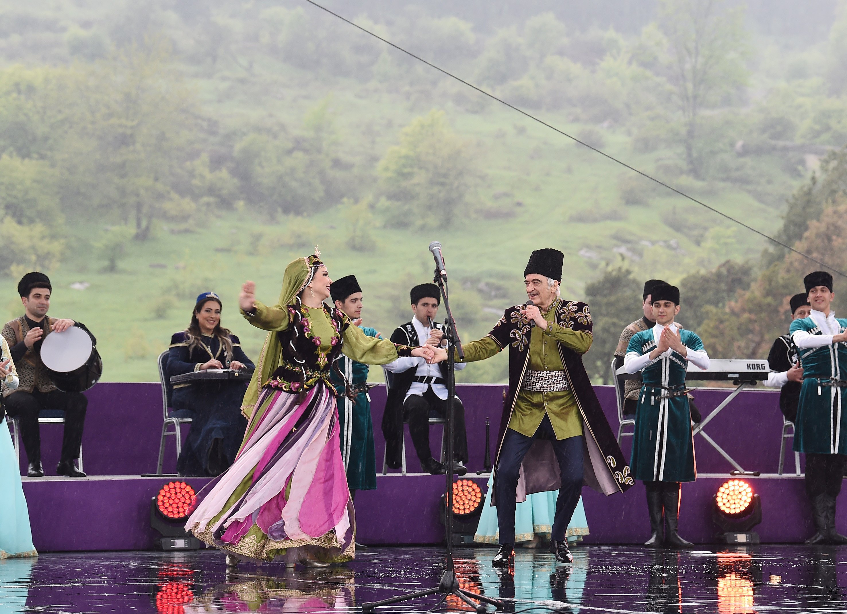 May ayında Şuşada “Xarıbülbül” VI Beynəlxalq Folklor Festivalı keçiriləcək