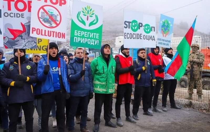 452 BDU könüllüsü Laçın-Xankəndi yolundakı ekoaksiyada aktiv iştirak edir