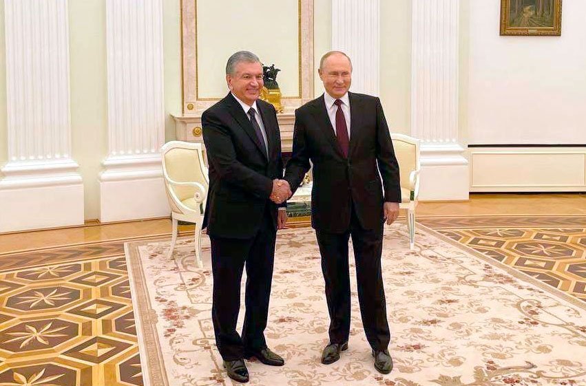 Putin Mirziyoyev ilə Rusiya və Özbəkistan arasında əməkdaşlığın genişləndirilməsini müzakirə edib