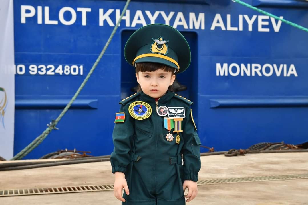 Helikopterin qəzaya uğrması nəticəsində şəhid olan pilot Xəyyam Əliyevin adını daşıyan gəmi bu gün dünya sularına yola salınıb