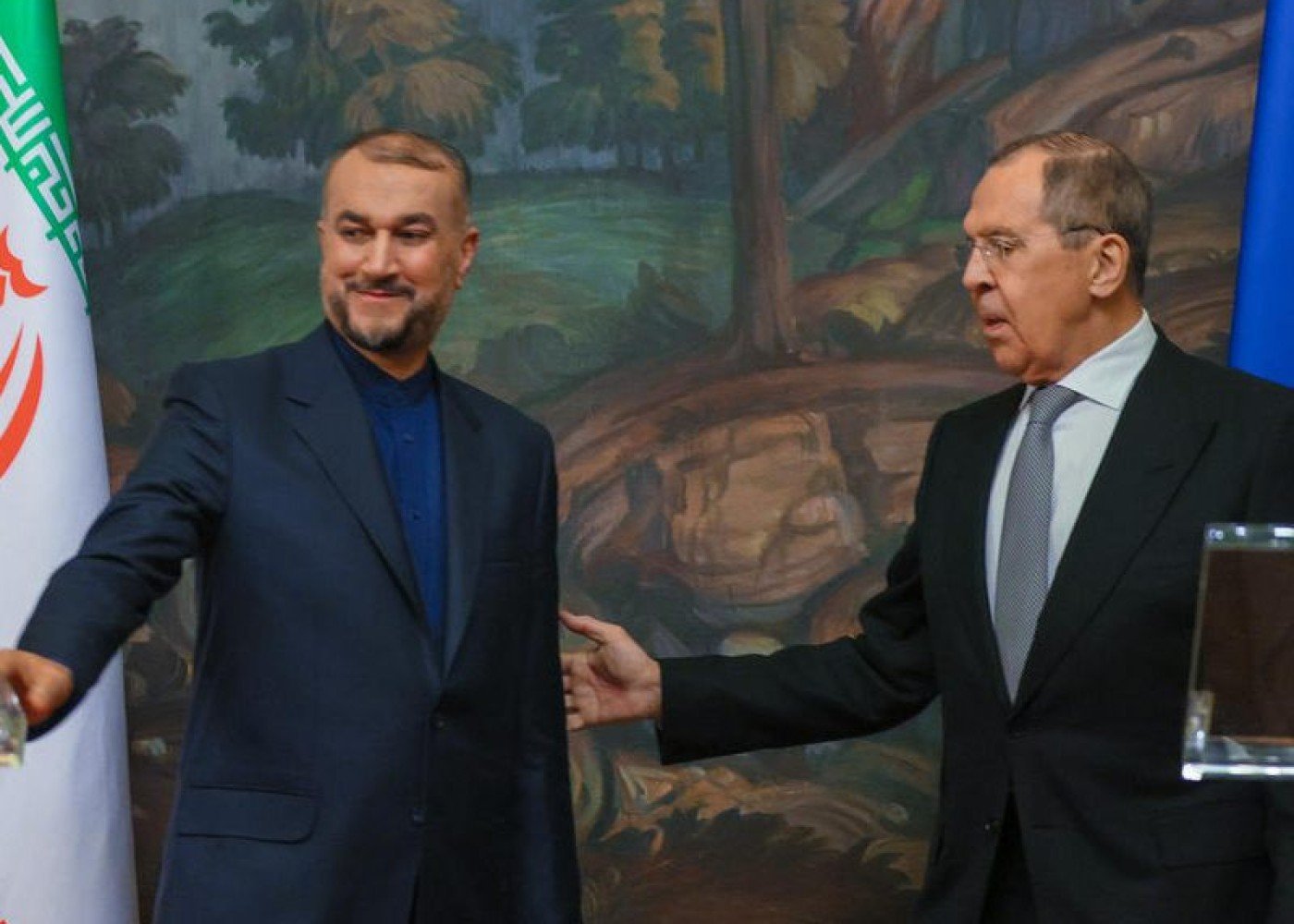 Lavrov iranlı həmkarına hörmətsizlik etdi: "Nə gözləyirdiniz?" (VİDEO)