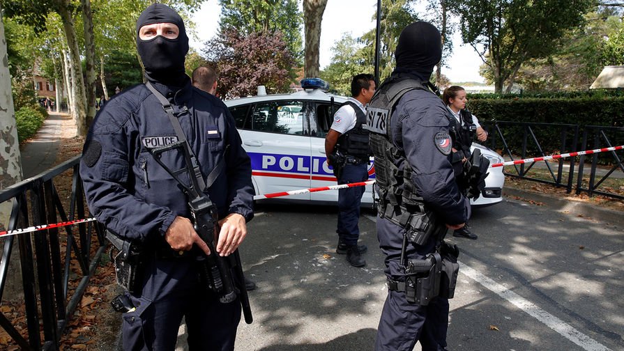Fransa polisi terror aktı hazırlamaqda şübhəli bilinən yeniyetməni saxlayıb