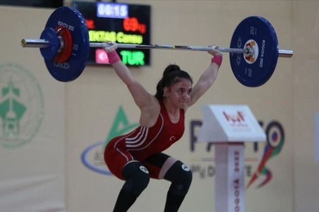 Qızıl medalı Azərbaycana həsr edən türk atlet: “Körpücük üzərinə çıxanda Naziləyə verdiyim sözü yadıma saldım”