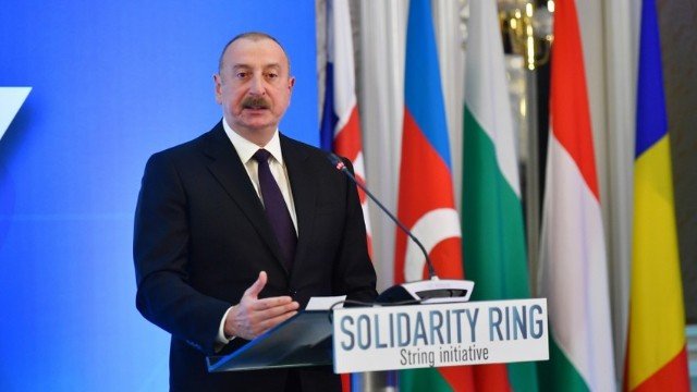 "Azərbaycan bütün hədəflərə nail olmaq üçün addımları davam etdirməyə hazırdır" - İlham Əliyev