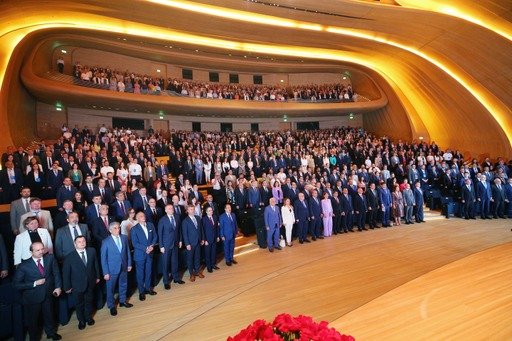 Dünyadakı Azərbaycanlı Təbiblərin Simpoziumu öz işinə başlayıb