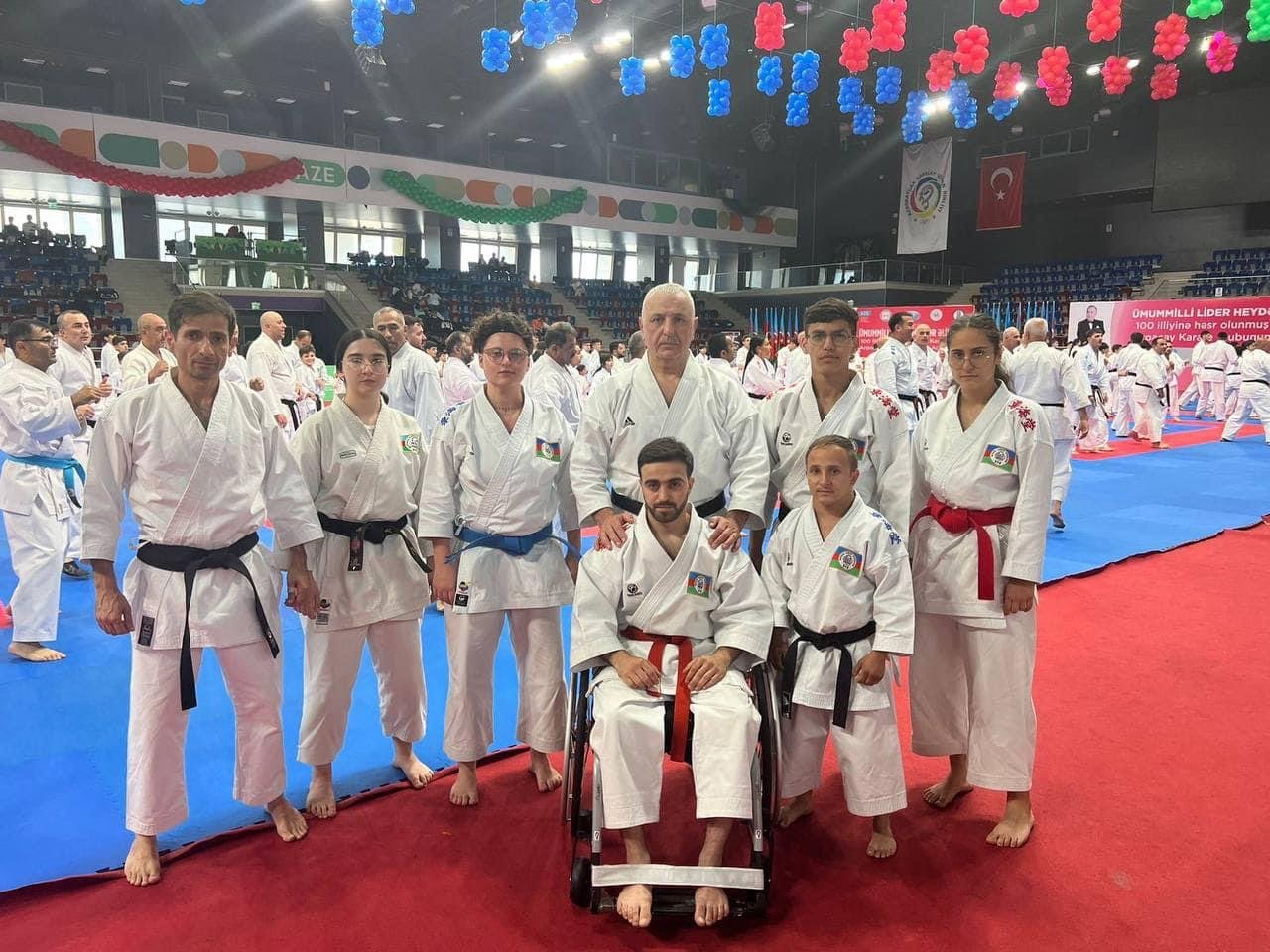 Azərbaycan Karate Federasiyaları Assosiasiyasının rəhbərliyinin  təşkilatçılığı ilə Ümumilli lider Heydər Əliyevin 100 illiyinə həsr  olunmuş seminar təşkil edilib -
