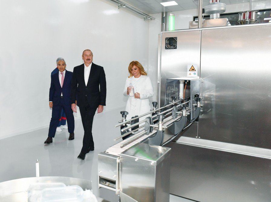 İlham Əliyev “Diamed” dərman istehsalı zavodunun açılışında - FOTOLAR
