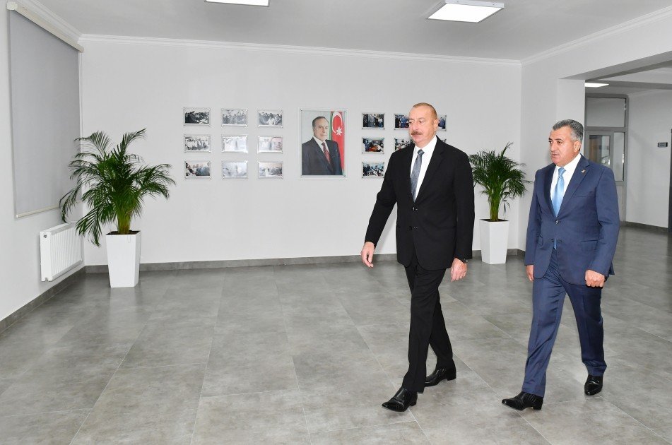 Prezident Xırdalanda məktəb açılışında - FOTOLAR