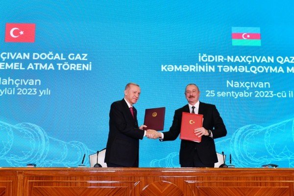 Azərbaycan-Türkiyə sənədləri imzalandı - YENİLƏNİB
