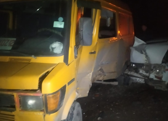 Qubada mikroavtobusla minik avtomobili toqquşdu - 7 nəfər yaralandı