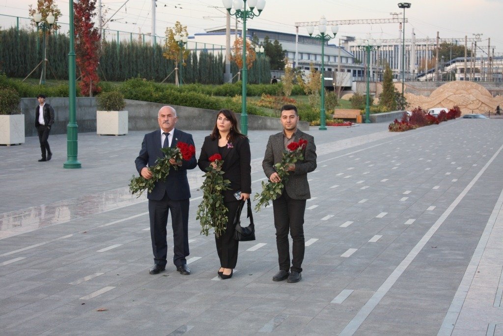 Bayram kimi keçən layihə təqdimatı və ya:  “İsmayıllı Yazarları” Özbəkistanda