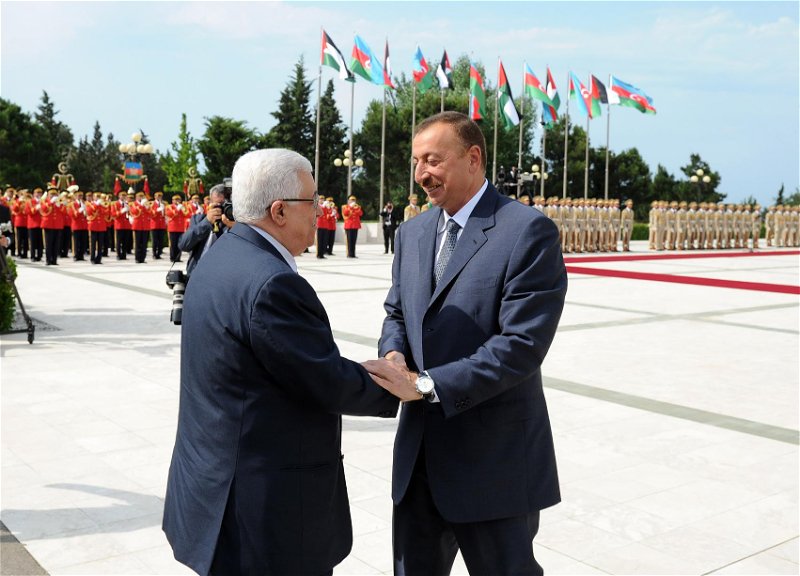 İlham Əliyev Mahmud Abbasa: Azərbaycan fələstinli qaçqınlara dəstəyini davam etdirəcək