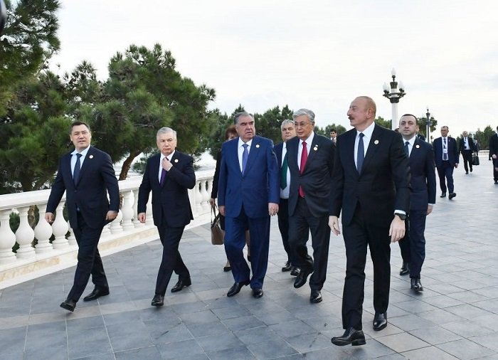 Ölkə prezidenti adından SPECA Sammitində iştirak edən dövlət və hökumət başçılarının şərəfinə rəsmi nahar verilib (foto)