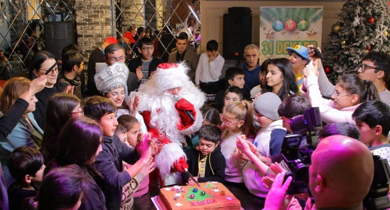 Zaqatala rayonunda əlilliyi olan uşaq və yenmiyetmələr üçün bayram şənliyi təşkil edilib -