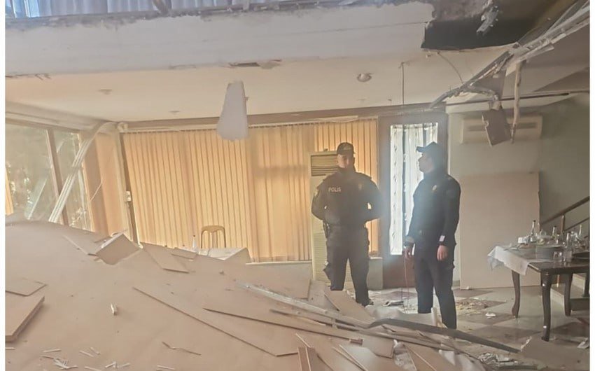 Bakıda mərasim evinin tavanı çökdü: xəsarət alanlar var - Foto