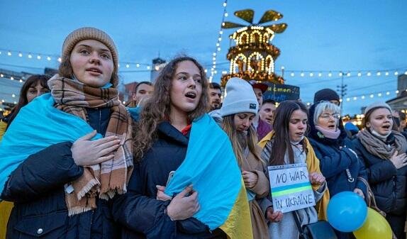 Ukrayna demoqrafik baxımından məhv olur - Saks