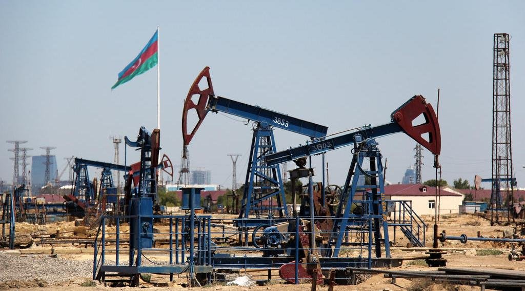 Azərbaycan neftinin qiyməti cüzi azaldı