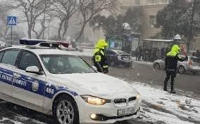 Baş Dövlət Yol Polisi İdarəsinin əlverişsiz hava şəraiti ilə bağlı hərəkət iştirakçılarına müraciəti