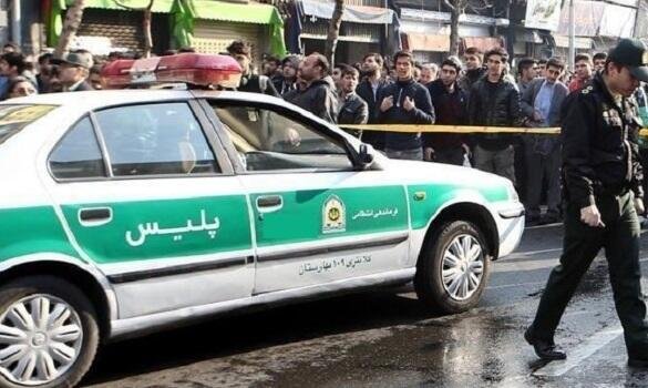 İranda polis zabiti öldürüldü