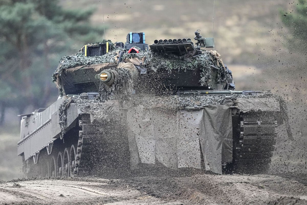 Rusiya Silahlı Qüvvələri Ukrayna Silahlı Qüvvələrinin arsenalında olan Leopard 2-nin ən güclü versiyasını ələ keçirib