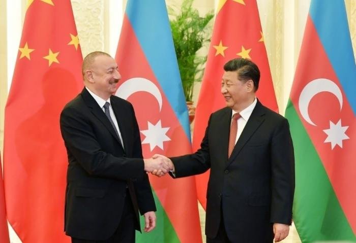 Si Cinpin: Mən Çin-Azərbaycan əlaqələrinin inkişafına diqqəti artırıram