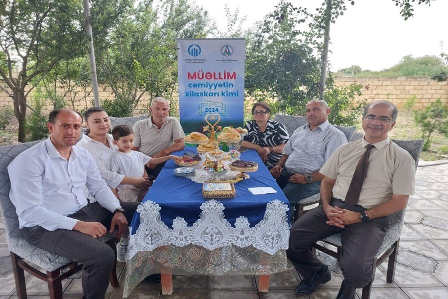 "Müəllim cəmiyyətin xilaskarı kimi" layihəsi Salyanda davam etdi - FOTOLAR