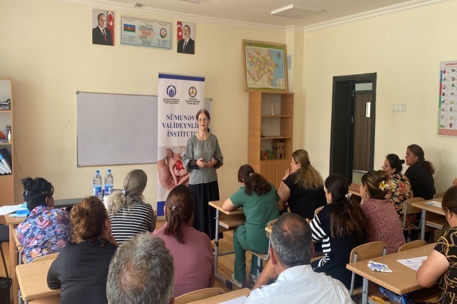 "Nümunəvi valideynlik İnstitutu” adlı layihə çərçivəsində tədbir keçirildi - FOTOLAR