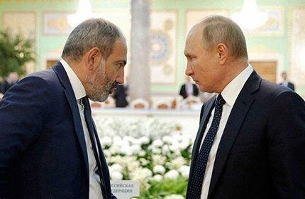 Putin Paşinyanla razılaşdı: Ruslar çıxır, erməni sərhədçiləri gəlir!