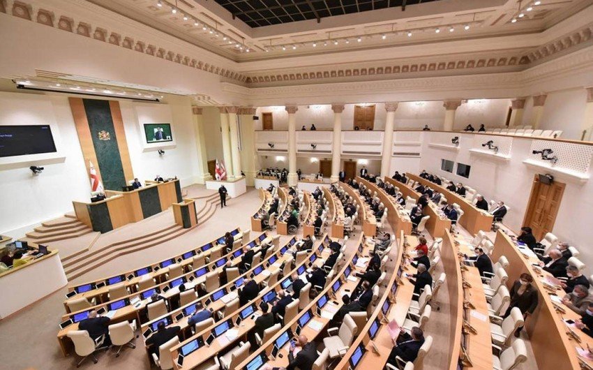 Gürcüstanda parlament seçkiləri: yenə yolayrıcı, yenə seçim - ŞƏRH 