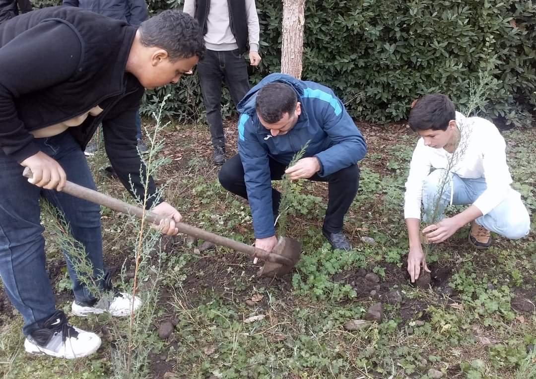 Masallı Peşə Məktəbində “Yaşıl dünya naminə həmrəylik ili” çərçivəsində ağacəkmə aksiyası davam edir - FOTOLAR