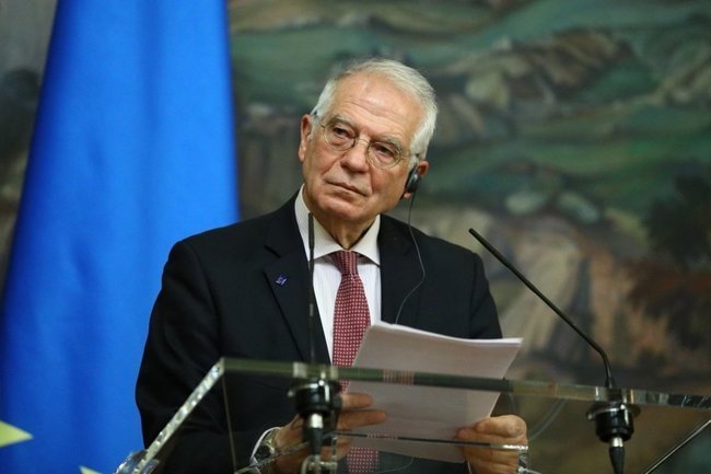 Borrell Trampı İspaniya diktatoru Franko ilə müqayisə edib