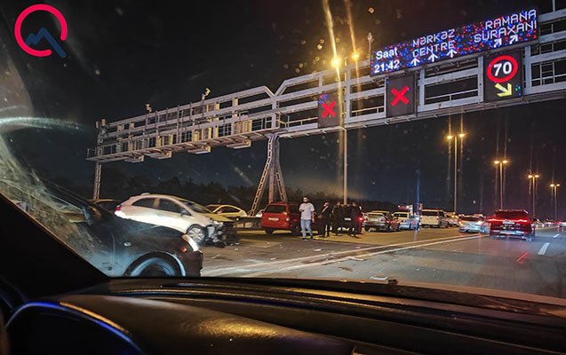 Aeroport yolunda “Mercedes” piyadanı vurub öldürdü