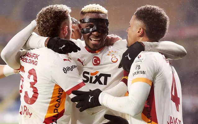 “Qalatasaray” “Dinamo”ya qarşı