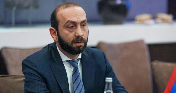 Mirzoyan İrəvan və Bakının sərhədlərin delimitasiyası üzrə səylərini konstruktiv adlandırıb