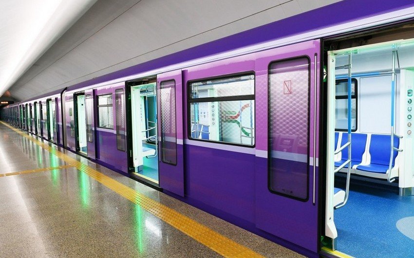 Bakı metrosunda işıq kəsildi - Qatarlar gecikir