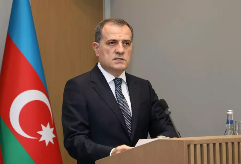 Ceyhun Bayramov İraqa rəsmi səfərə yola düşüb