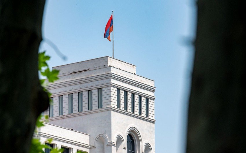 Qərblə Rusiya arasında qalan Ermənistan - Köçəryanın revanşist həmlələri - ŞƏRH