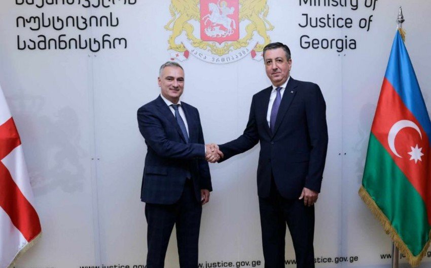 Gürcü nazir Azərbaycan səfiri ilə hüquq sahəsində əməkdaşlığı müzakirə edib