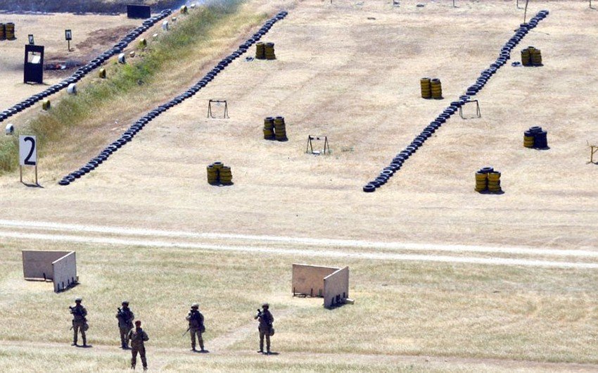 Azərbaycan və İtaliya XTQ mənsubları görüşüb