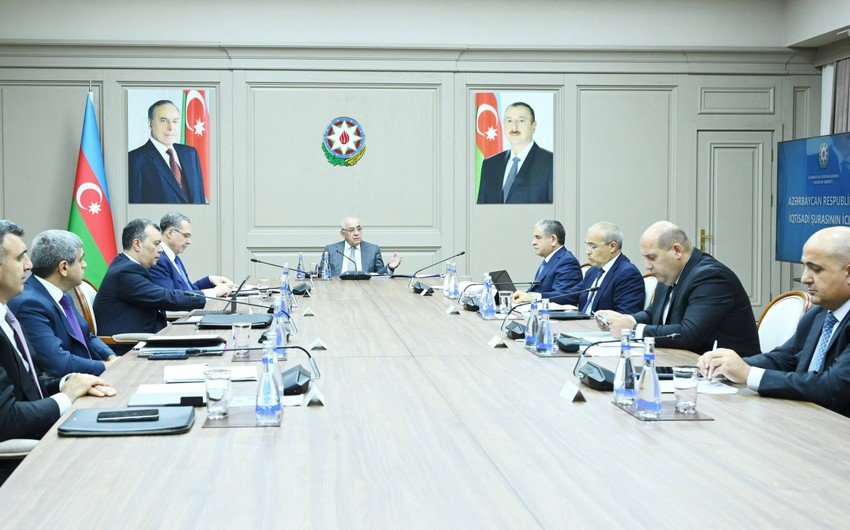 Gələn ilin büdcəsi İqtisadi Şuranın iclasında müzakirə olunub