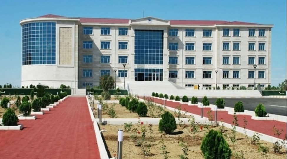 Naxçıvan universitetində RƏZALƏT: Tələbələrə qiymət qarşılığında cinsi əlaqə təklif olunub