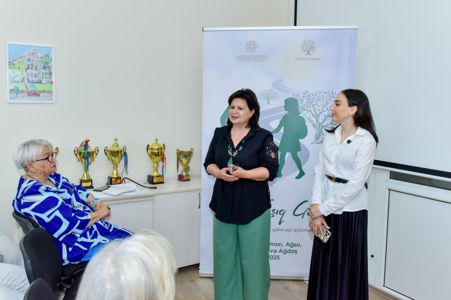 “Mənə işıq göstər” layihəsi çərçivəsində yaşlı təlimçilər görüş keçirdilər - FOTOLAR