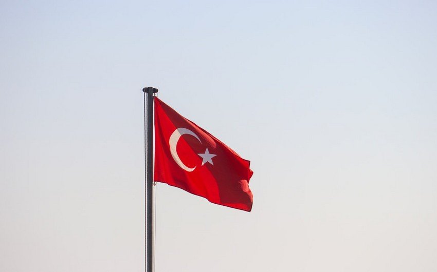 KİV: Türkiyə İsrailin zərbələrindən sonra Suriyada atəşkəsin təmin edilməsinə kömək edib 