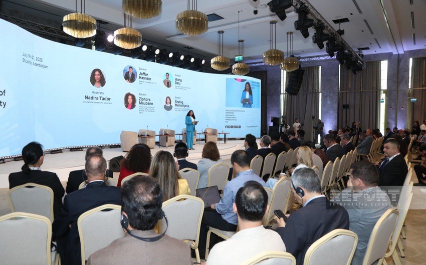 Beynəlxalq mətbuat Prezidentin Media Forumda çıxışına geniş yer verib 