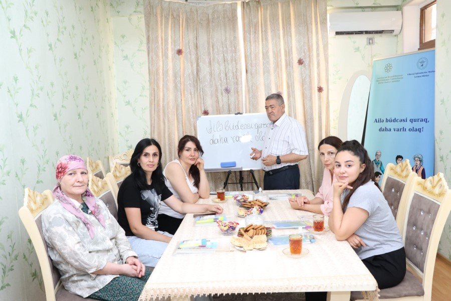 "Liberal İqtisadçılar Mərkəzi" İB "Alə büdcəsi quraq, daha varlı olaq!" adlı layihəyə yekun vurdu