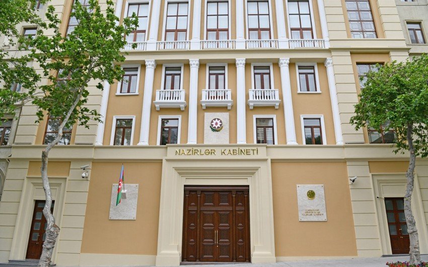 Nazirlər Kabineti geyim, ayaqqabı və yumşaq inventarlarla təmin olunma norması barədə qərar verib