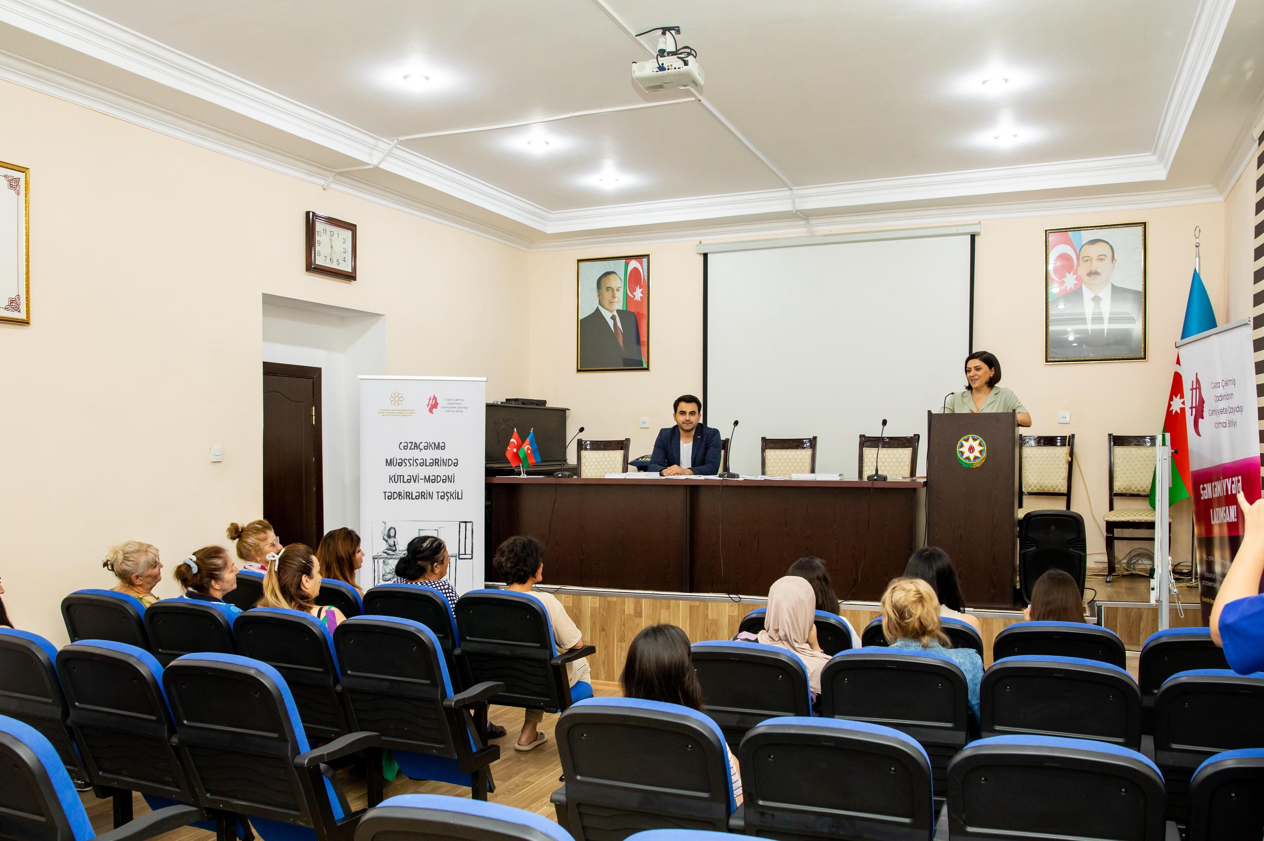 Məhkumluğu olan qadınlar üçün sahibkarlıq təlimlərinə start verilib - FOTOLAR