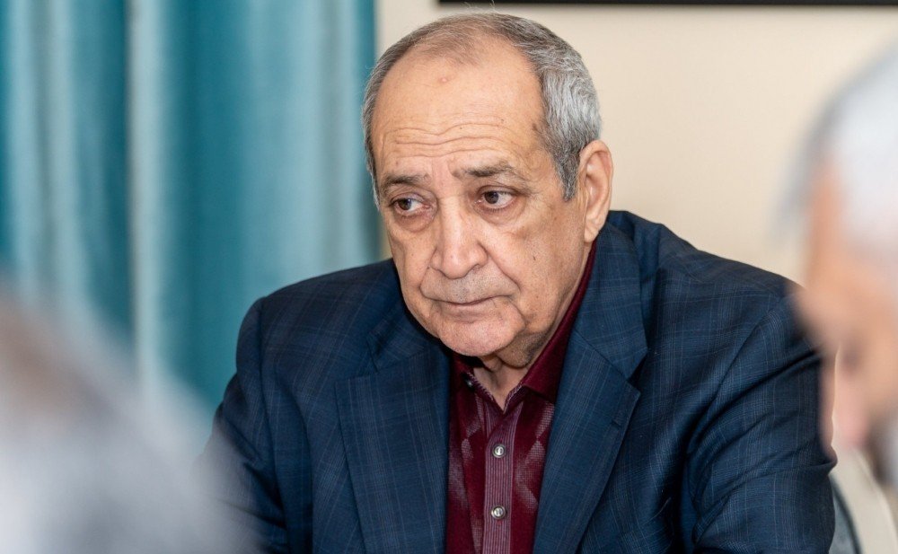 Mühit mən istədiyim kimi deyil - 77 yaşlı Rasim Balayev