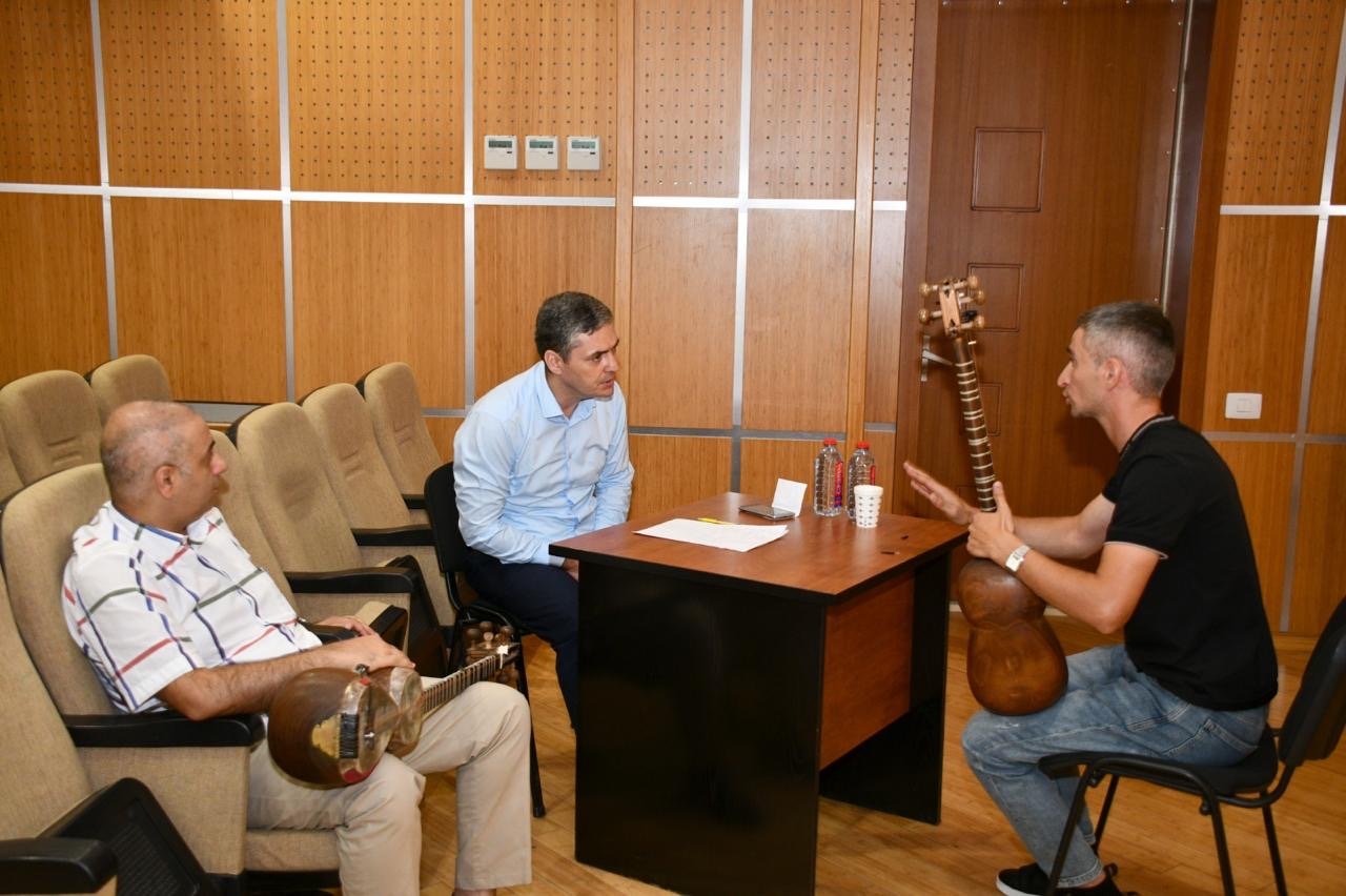 Müəllimlərin peşəkar inkişafı üçün təlimlərin ikinci mərhələsinə start verildi - FOTO