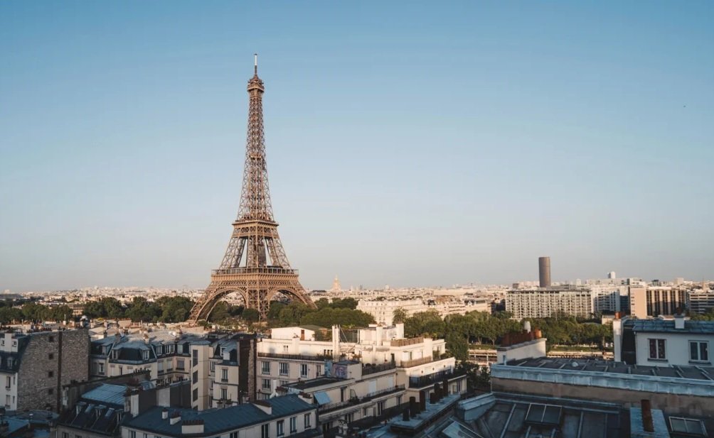 Parislilər turizm və "Disneyfication" ilə mübarizə aparır